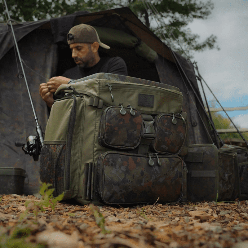 ONE MORE CAST HEIST COMPACT RUCKSACK